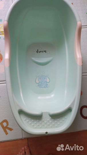 Ванночка для купания с горкой