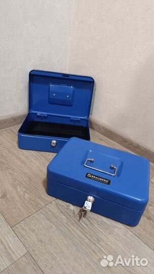 Ящик для денег и документов