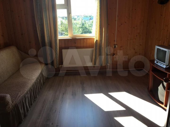 Дом 200 м² на участке 10 сот.