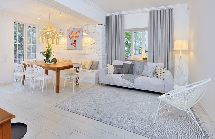 Дом 265 м² на участке 6 сот.