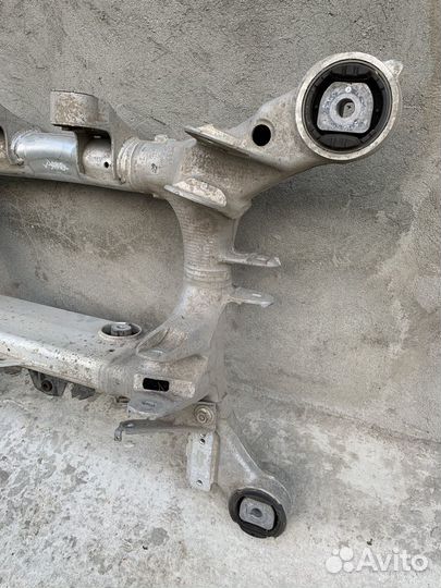 Подрамник задний Bmw 7 F01 F02