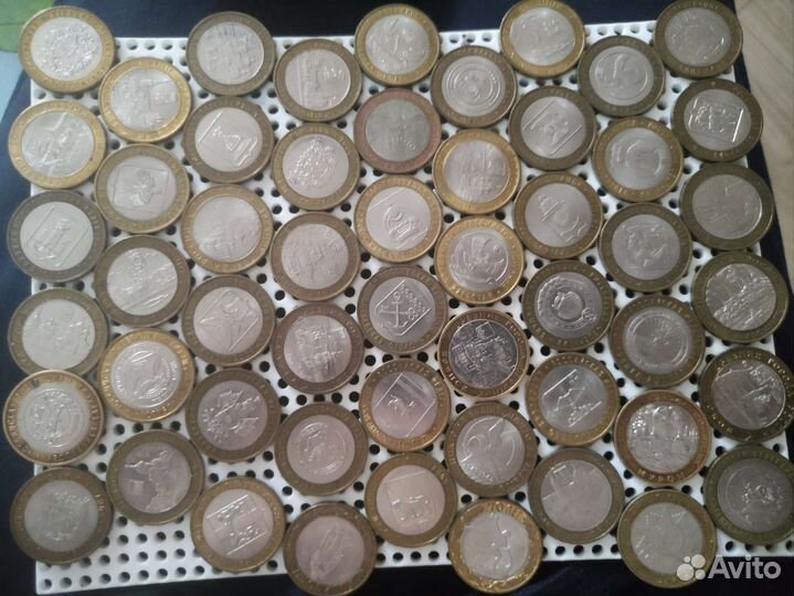 Биметаллические монеты 10ки