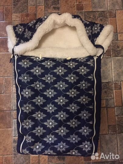Зимний конверт в коляску из овчины