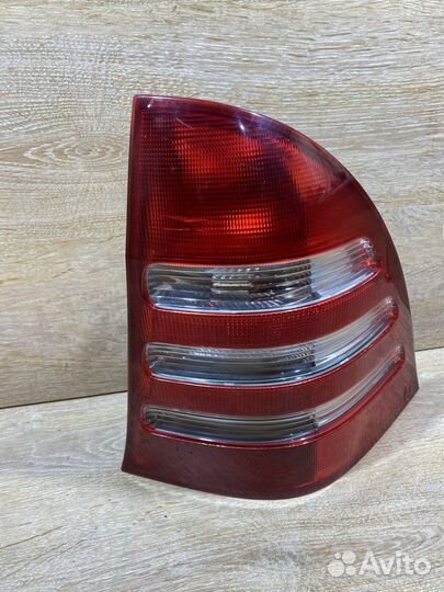Фонарь задний правый Mercedes W203 Арт. 110259
