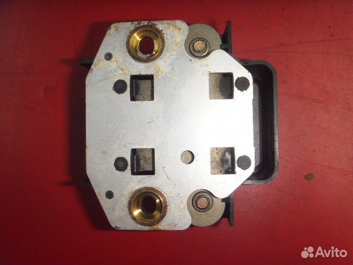 Датчик ускорения 0265005230 Mercedes S (W220)