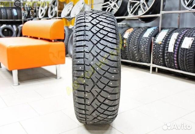 Nitto Therma Spike 275/45 R21