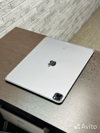Отличный iPad Pro 12.9 M1 256gb LTE Sim Оригинал