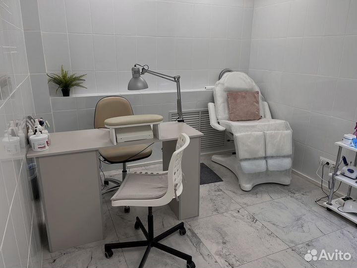 Комбинированный маникюр