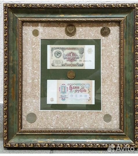 Картина из денег