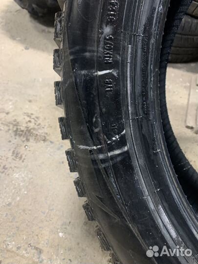 Pirelli Scorpion Ice Zero 2 265/45 R21