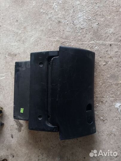 Бардачок Opel Vectra 1.6 1997