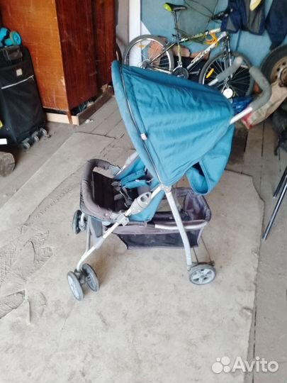 Прогулочная коляска