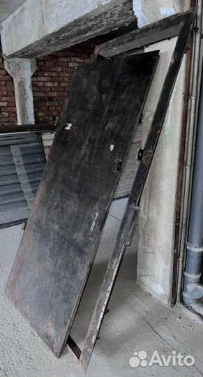 Дверь металлическая входная