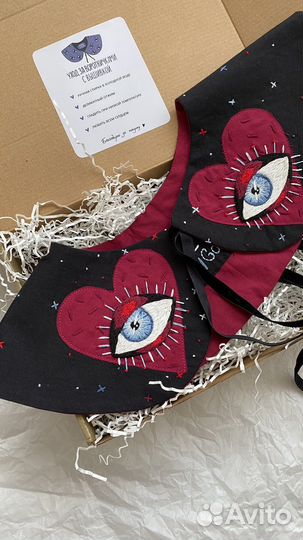 Воротник ручной работы с вышивкой