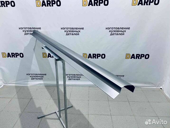 Пороги для Toyota Auris 2006-2012 (E150)