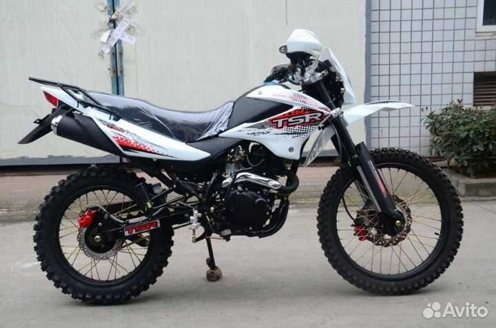 Мотоцикл Cross interceptor