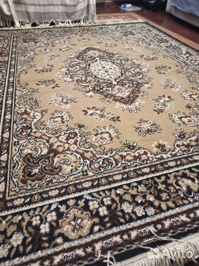 Ковер бу шерстяной