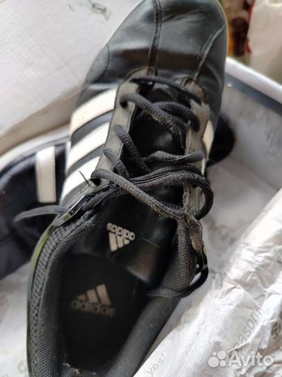 Adidas мужские кроссовки кожаные 42 низкие