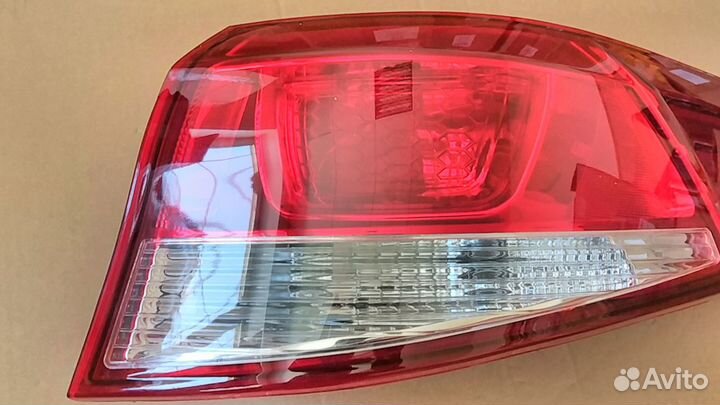 Фонарь правый Kia Rio седан 15-17