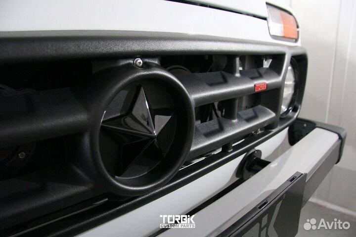 Решетка радиатора на Ниву 21214 Torbik