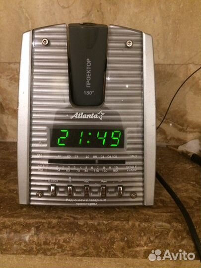 Электронные часы с радио