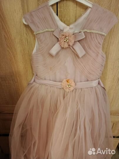 Платье праздничное для девочки 134