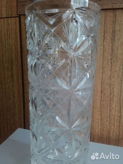 Хрустальная ваза