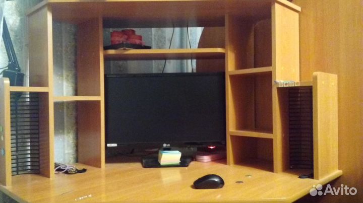 Компьютерный стол