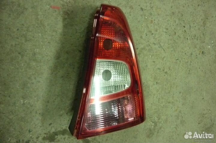 Фонарь правый на рено логан