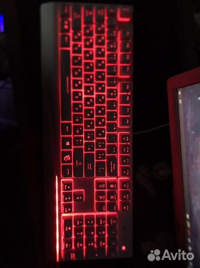 Игровая клавиатура msi