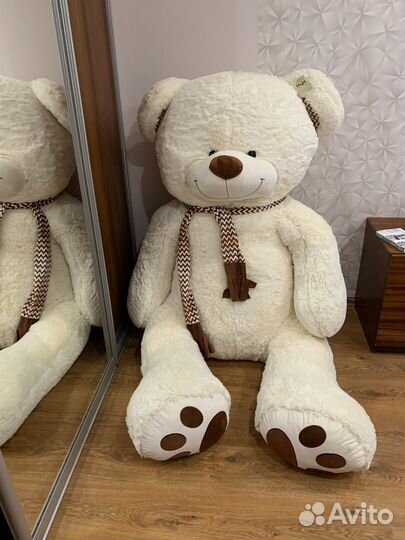 Большие плюшевые медведи