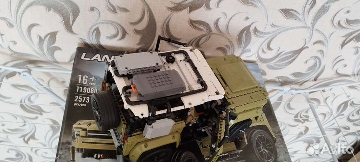 Lego technic Land Rover Defender