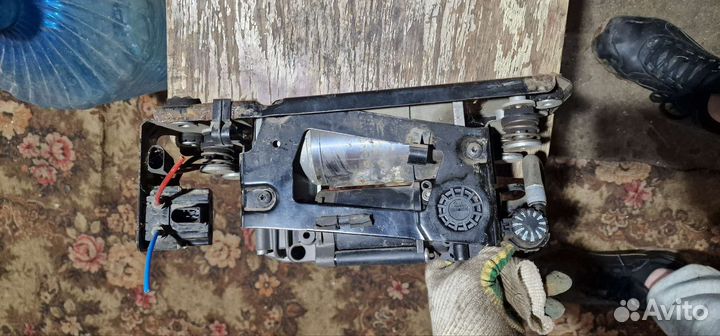 Компрессор пневмоподвески BMW F01 F02 F07