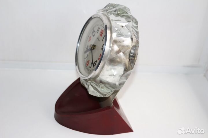 Настольные часы СССР маяк
