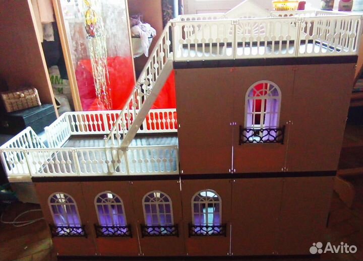 Кукольный домик