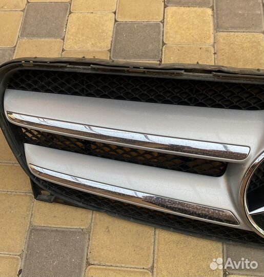 Решетка радиатора Мерседес Гла