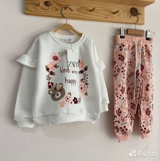 Новый костюм для девочки 92 98 104