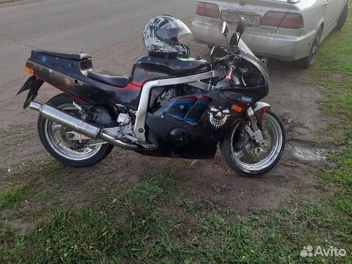 Разбор Suzuki GSX-400R K709