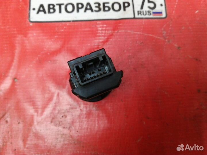 Кнопка запуска двигателя Toyota Allion ZRT260