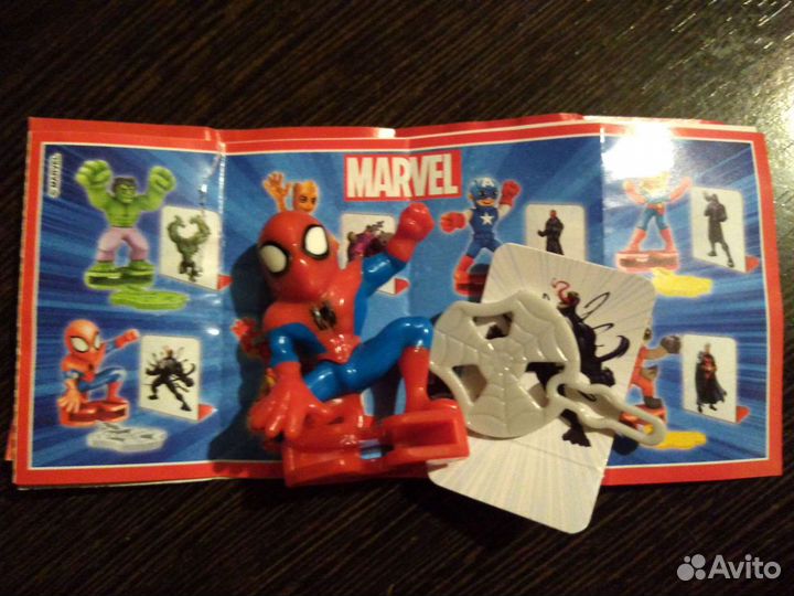 Киндер игрушки Marvel