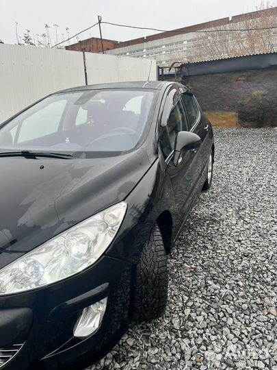 Peugeot 308 1.6 AT, 2010, 218 000 км