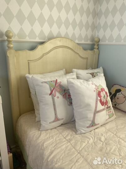 Детская кровать из массива бука