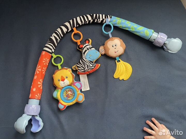 Игровая дуга с погремушками