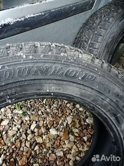 Dunlop SP Winter Ice 02 205/60 R16