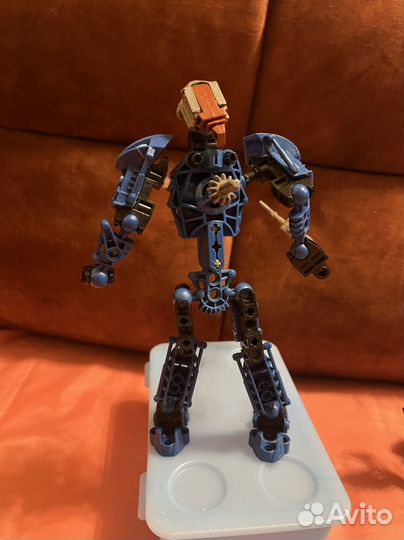 Lego bionicle 2 шт.+запч.+карты;Инструкция 8619