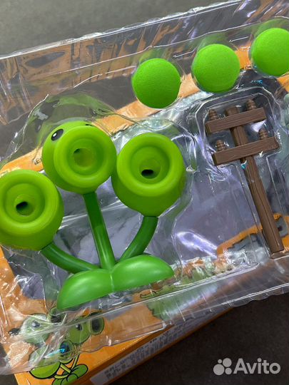 Игрушка Растения против Зомби Зомби против растени