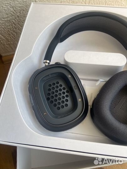 Наушники AirPods Max новые