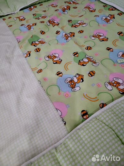 Набор в детскую кроватку с балдахином и держателем