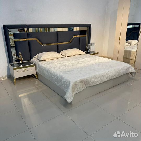 Спальный гарнитур Флория / спальня