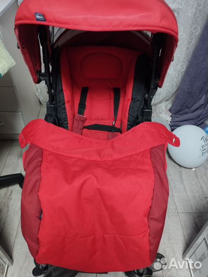 Коляска Chicco прогулочная бу
